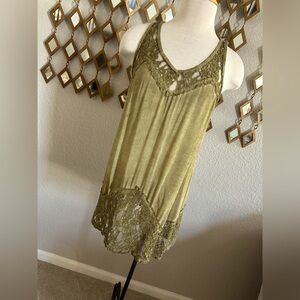T Party Fashion Green Asymmetrical Embellished Tank Top